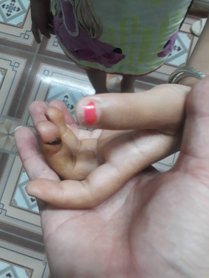 Vụ chồng giết vợ trước mặt con gái ở Hà Nội: Nỗi ám ảnh của bé gái 8 tuổi khi không thể ngăn bố trút mưa dao lên người mẹ