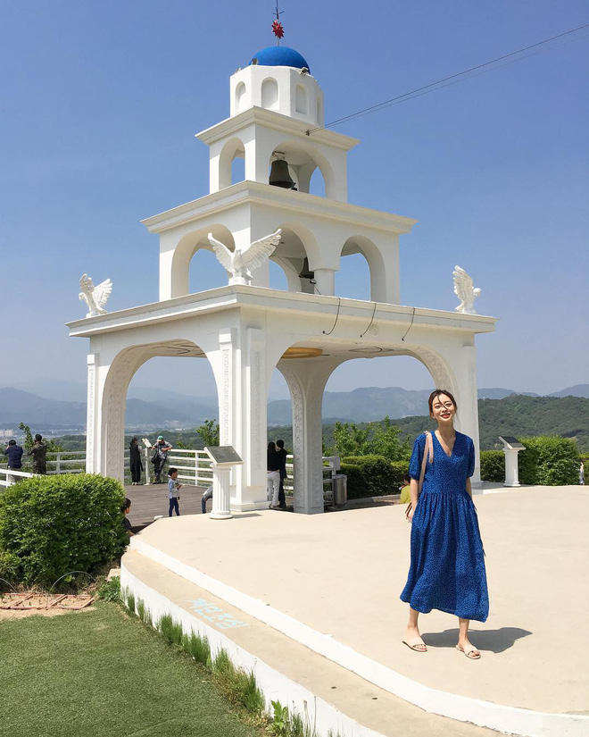 3 kiểu giày dép đang được các cô nàng sành mặc châu Á diện cùng với váy nhiều nhất hè này 3 kiểu giày dép đang được các cô nàng sành mặc châu Á diện cùng với váy nhiều nhất hè này