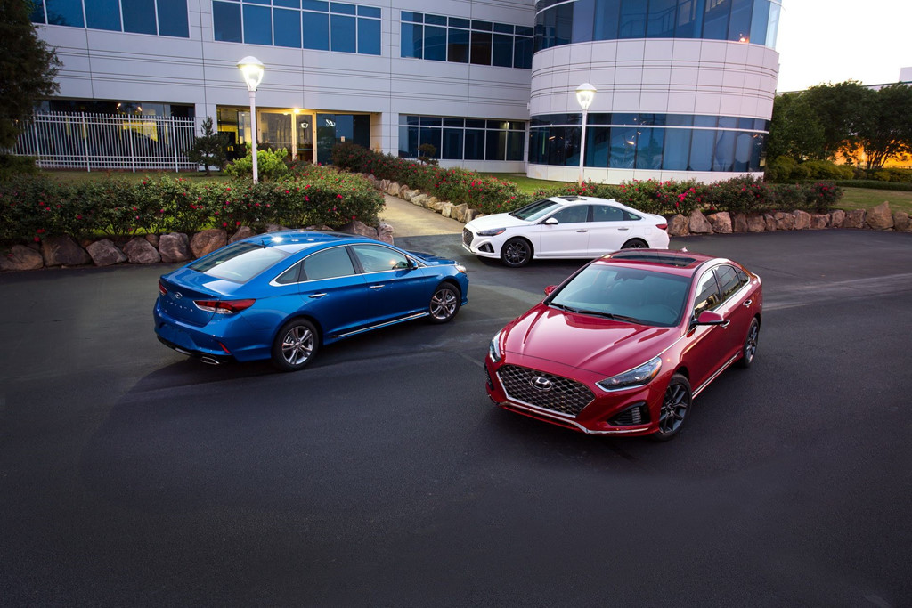 Hyundai Sonata+ 2018 giá mềm, nhiều công nghệ