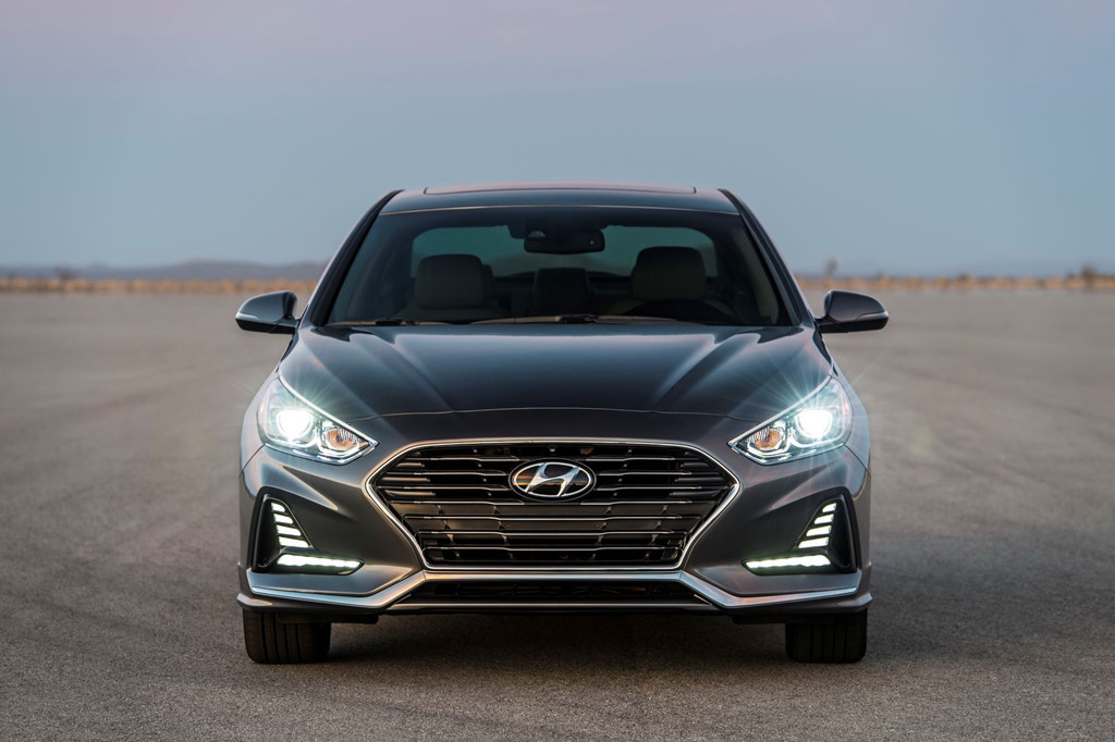Hyundai Sonata+ 2018 giá mềm, nhiều công nghệ