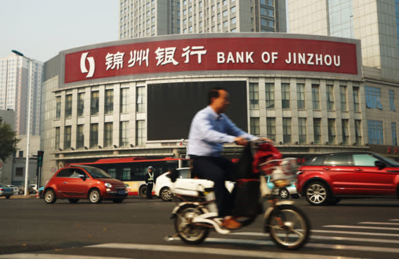 Cuộc chiến nợ nần của Trung Quốc và những rủi ro tiềm ẩn