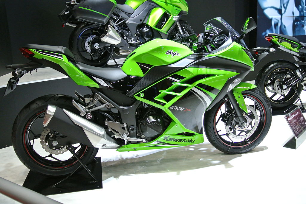Soi chi tiết Kawasaki Ninja 250 2018 có giá 133 triệu đồng tại Việt Nam Soi chi tiết Kawasaki Ninja 250 2018 có giá 133 triệu đồng tại Việt Nam