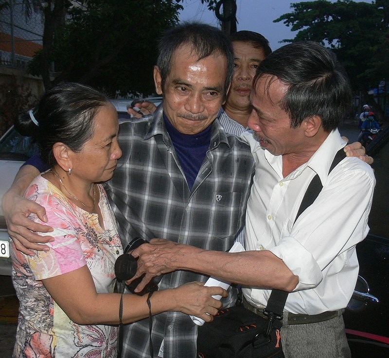 Vì sao chỉ rút kinh nghiệm những người làm oan ông Nén?