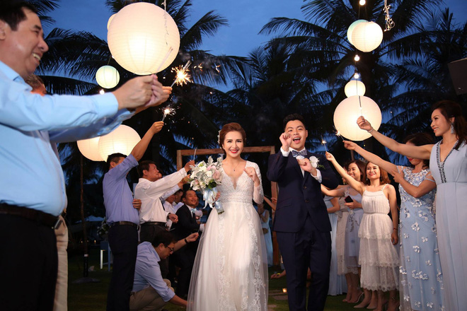 Sau điệu nhảy hút 8 ngàn like, cô dâu tiết lộ thêm nhiều bất ngờ về đám cưới đẹp hơn cả giấc mơ