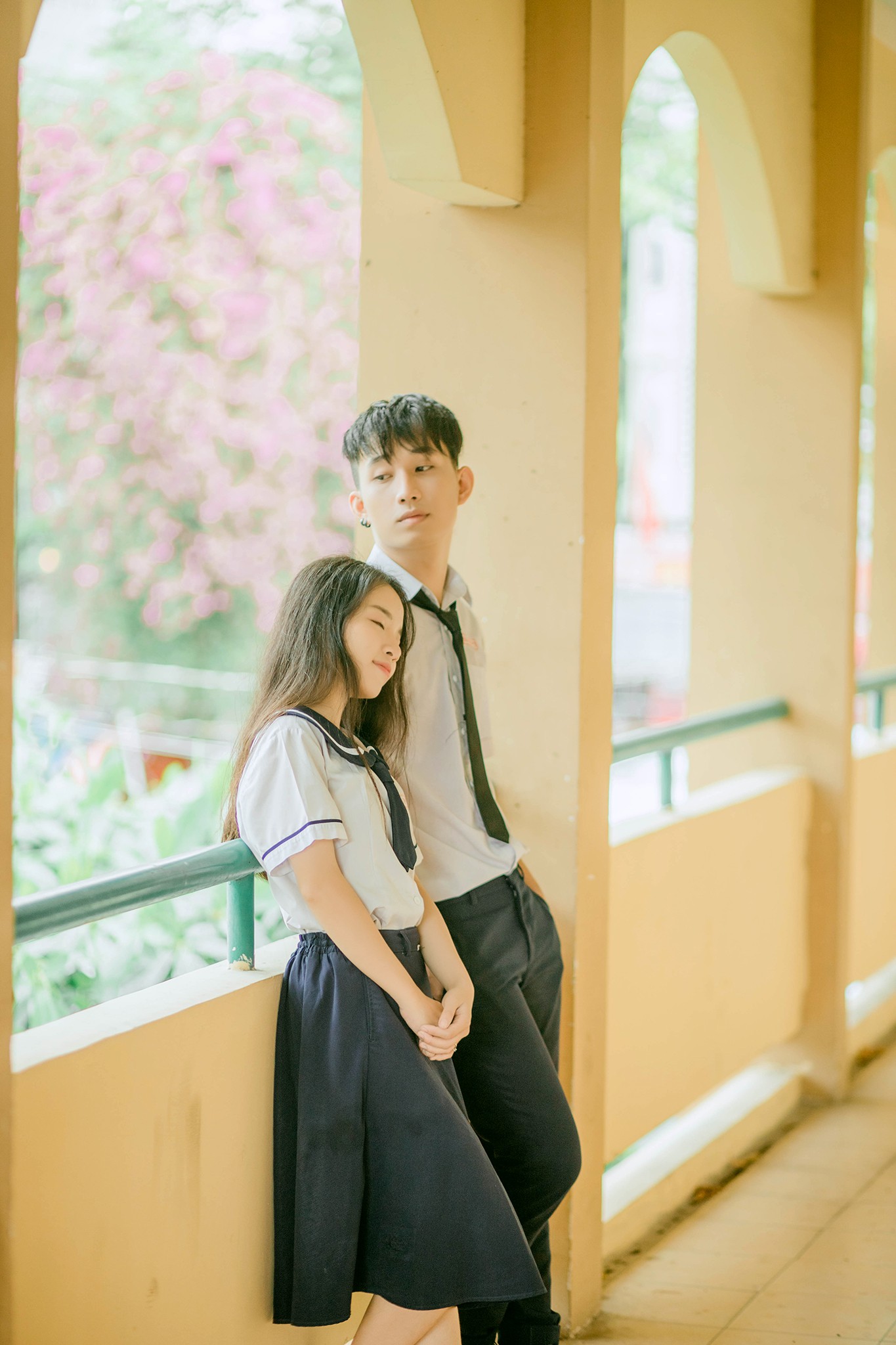 Bộ ảnh tình bể bình của nhóm bạn Sài Gòn: Chúng mình chơi thân đến nỗi bị nhầm là cả 3 đang yêu nhau