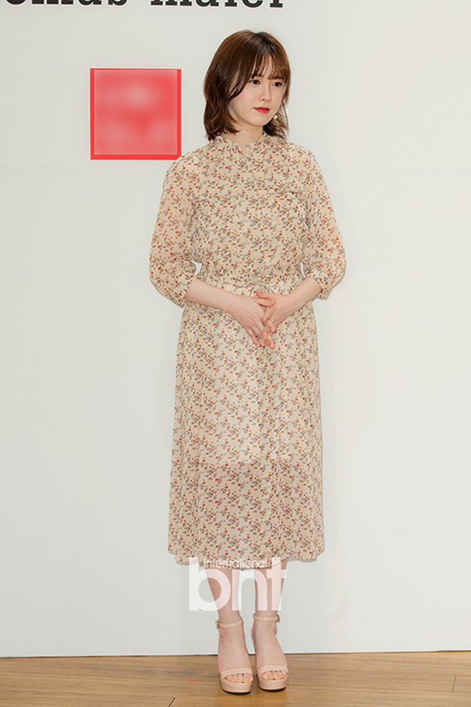 Vợ chồng Goo Hye Sun và Ahn Jae Hyun lần đầu cùng dự sự kiện: Gây sốt vì quá tình, không thể rời mắt khỏi nhau Vợ chồng Goo Hye Sun và Ahn Jae Hyun lần đầu cùng dự sự kiện: Gây sốt vì quá tình, không thể rời mắt khỏi nhau