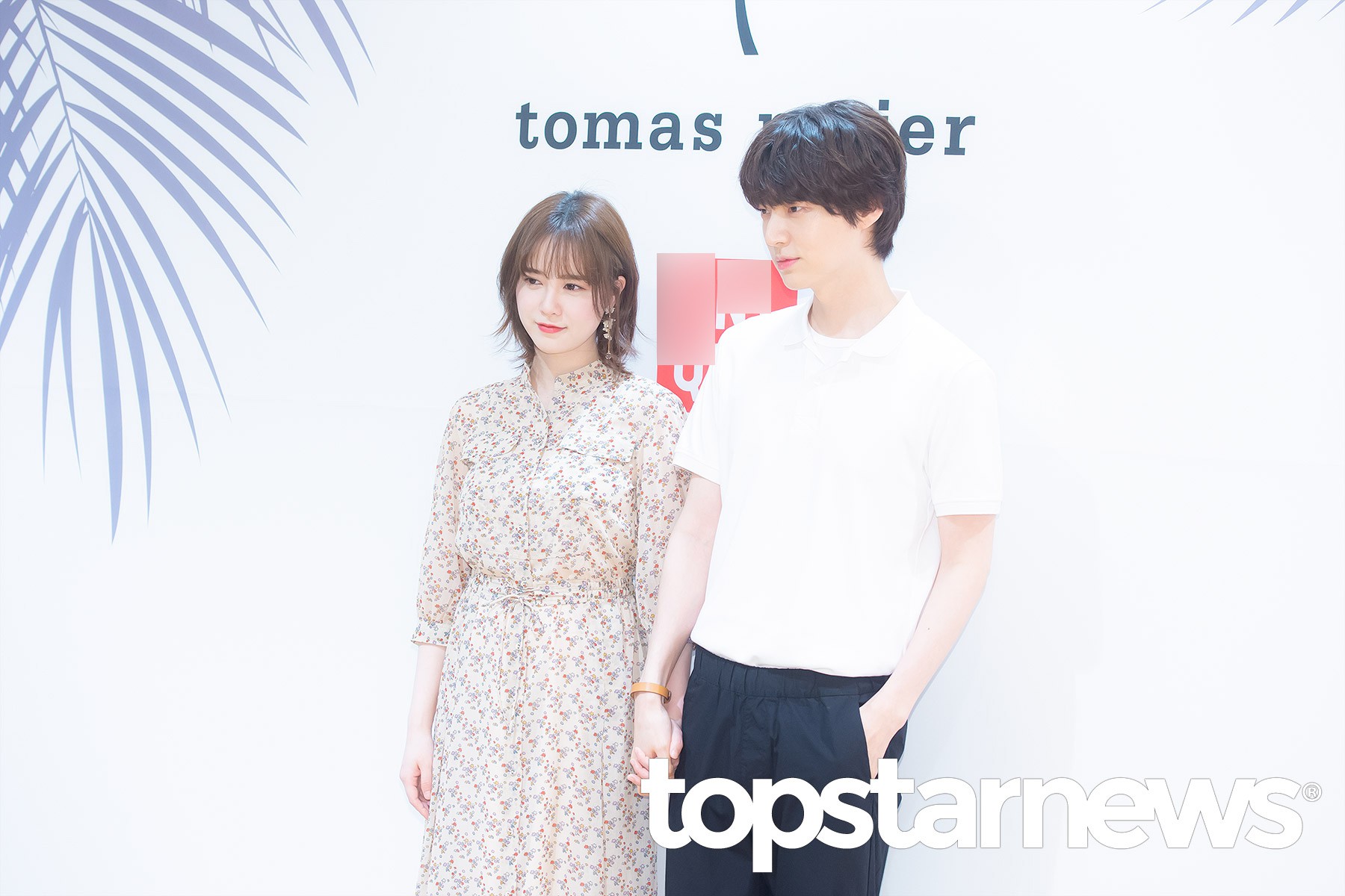 Vợ chồng Goo Hye Sun và Ahn Jae Hyun lần đầu cùng dự sự kiện: Gây sốt vì quá tình, không thể rời mắt khỏi nhau Vợ chồng Goo Hye Sun và Ahn Jae Hyun lần đầu cùng dự sự kiện: Gây sốt vì quá tình, không thể rời mắt khỏi nhau