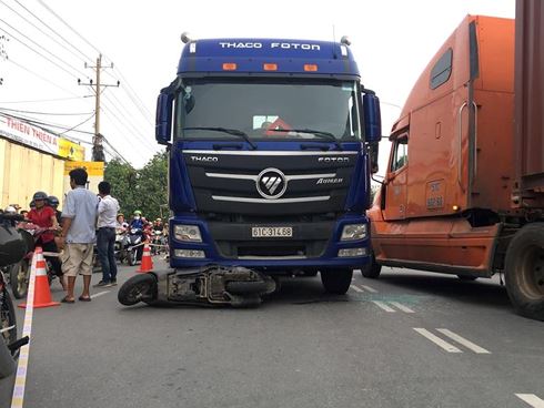 Người mẹ sinh con tại hiện trường sau tai nạn nghiêm trọng