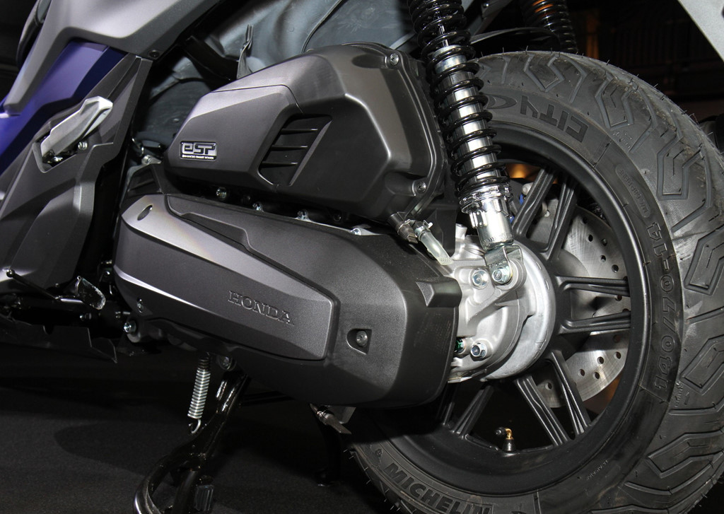 Honda Forza 125 2018 ra mắt, đẹp và thể thao hơn