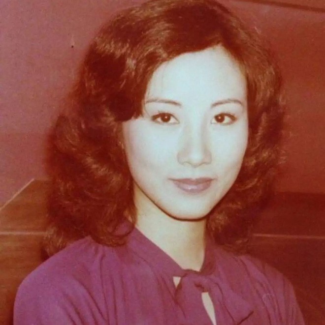 Chuyện tình đẫm nước mắt của đại minh tinh Hong Kong: Cả đời chạy trốn tình yêu, thập tử nhất sinh mới nhận ra người bên cạnh là chân ái