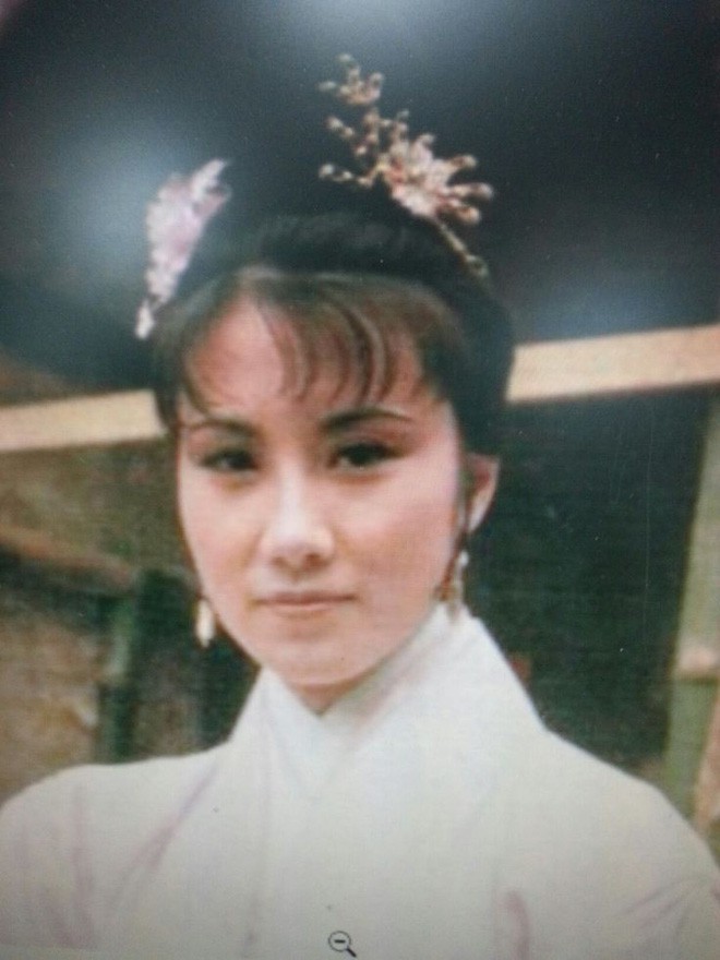 Chuyện tình đẫm nước mắt của đại minh tinh Hong Kong: Cả đời chạy trốn tình yêu, thập tử nhất sinh mới nhận ra người bên cạnh là chân ái