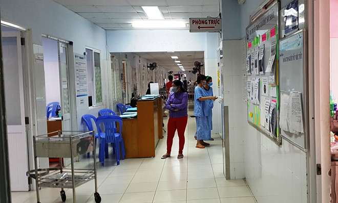 Bệnh viện Từ Dũ cách ly 80 người nghi mắc cúm, hoãn mổ 4 ngày