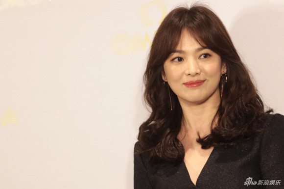 Sau bao đồn thổi, cuối cùng Song Hye Kyo cũng chính thức lên tiếng về việc mang bầu Sau bao đồn thổi, cuối cùng Song Hye Kyo cũng chính thức lên tiếng về việc mang bầu
