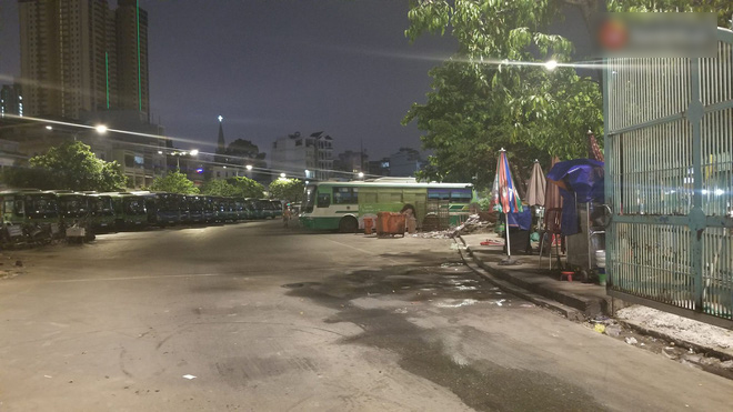 Bé gái 8 tuổi kể lại quá trình đi cùng một người bạn 10 tuổi ra khỏi CV Đầm Sen rồi lang thang ăn xin ở Sài Gòn