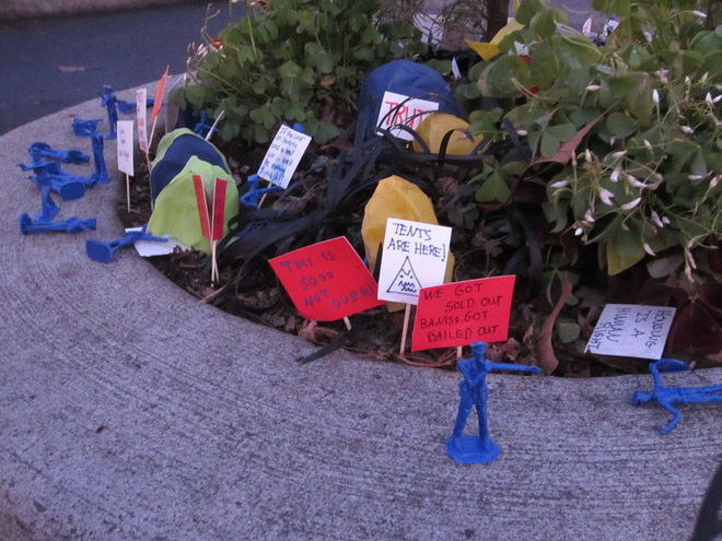 Công viên bé nhất thế giới: rộng chưa đầy 1 mét nhưng được cả thành phố nâng niu