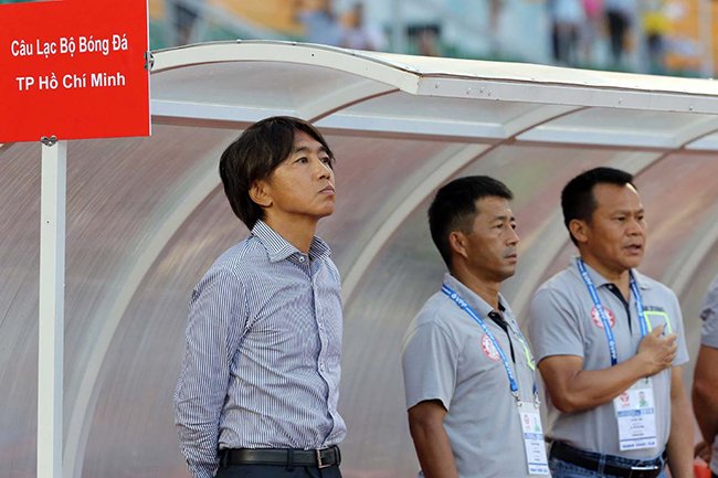 Đấu HAGL, HLV Miura hãy chứng tỏ bầu Đức đã sai...