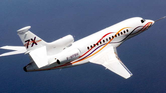 Nhà truyền giáo Mỹ đòi mua chuyên cơ riêng trị giá 54 triệu USD