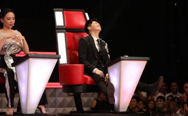 The Voice tập 3: Sau Thu Phương, Noo Phước Thịnh cũng dính nút chặn nghiệt ngã!