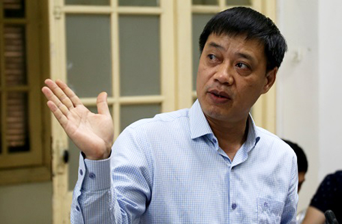 Ba tàu đánh cá gặp nguy hiểm do ở tâm áp thấp nhiệt đới