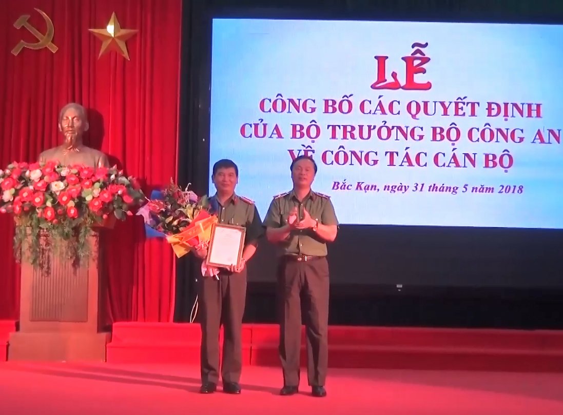 Công bố quyết định nghỉ hưu một số tướng lĩnh quân đội, công an