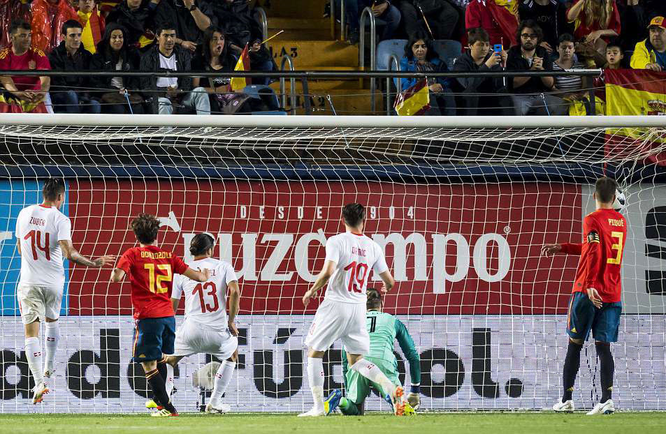 De Gea mắc sai lầm khiến ĐT Tây Ban Nha mất chiến thắng