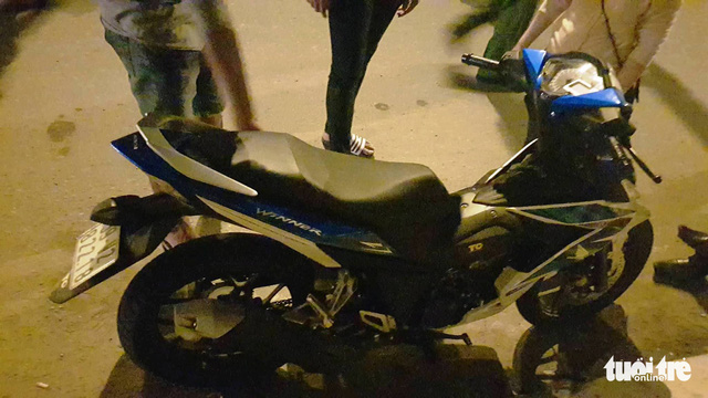 Nổ súng vào đoàn xe đi bão, thanh niên 19 tuổi trúng đạn tử vong
