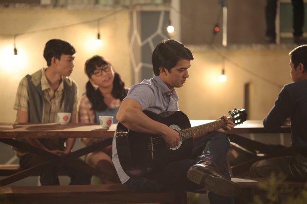 Con đường từ hotboy Đông Hồ biến thành thành thầy giáo số nhọnhất phim Em gái mưa của Tiến Vũ Con đường từ hotboy Đông Hồ biến thành thành thầy giáo số nhọnhất phim Em gái mưa của Tiến Vũ