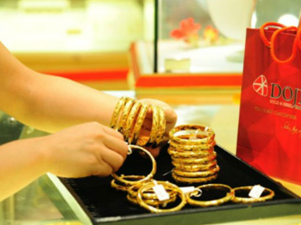 Chênh lệch giá vàng miếng thu hẹp