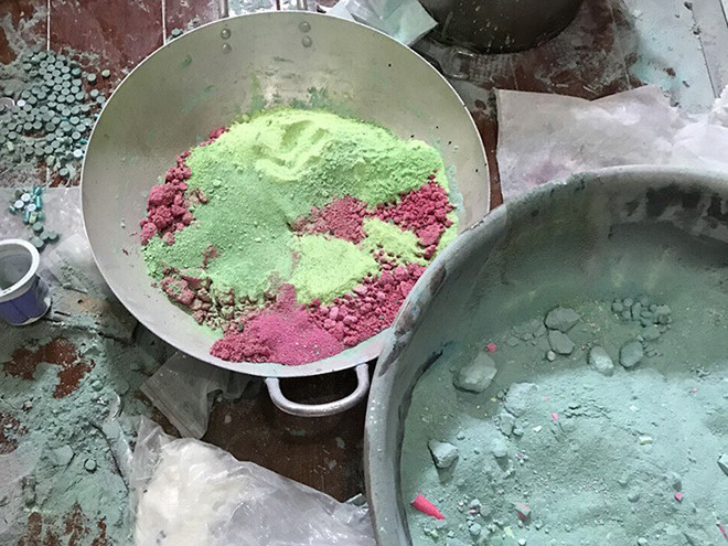 Sản xuất ma túy bằng thuốc sâu, hóa chất