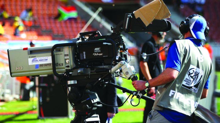 Chưa có bản quyền, World Cup vẫn nhộn nhịp khắp nhà đài