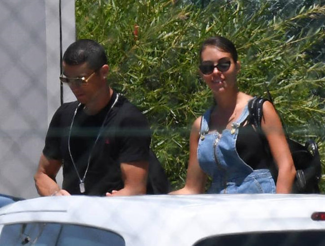 Ronaldo thuê võ sĩ đấu bò làm vệ sĩ tại World Cup 2018