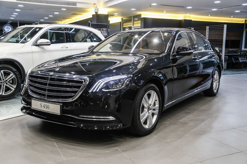 Cận cảnh Mercedes-Benz S450 L 2018 trước ngày ra mắt tại VN Cận cảnh Mercedes-Benz S450 L 2018 trước ngày ra mắt tại VN