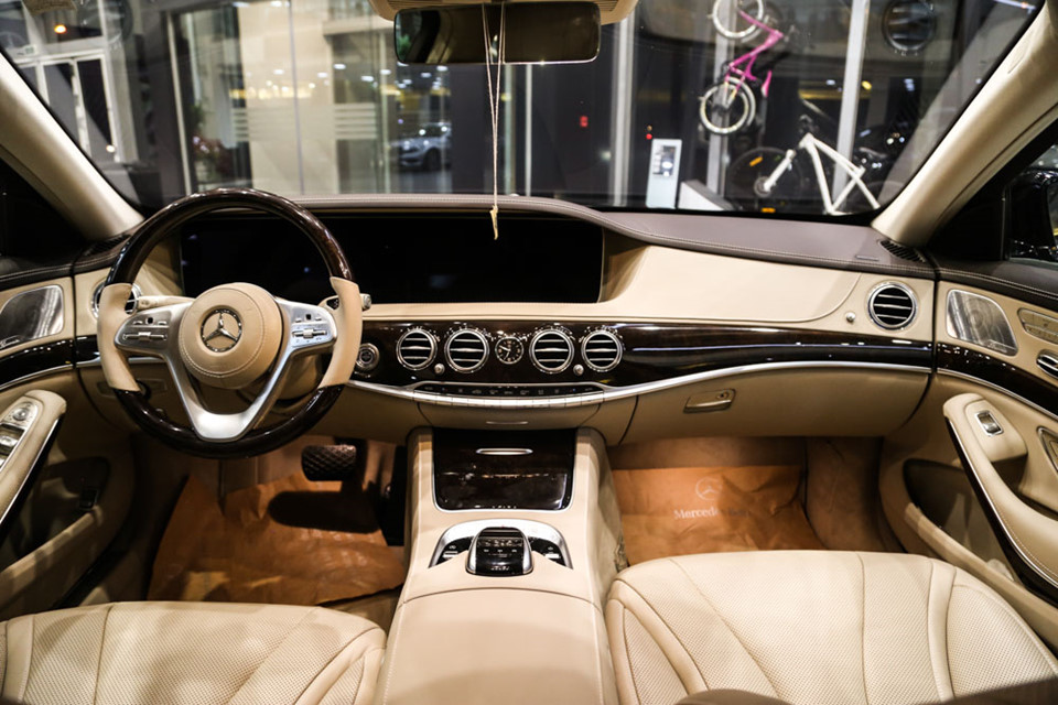 Cận cảnh Mercedes-Benz S450 L 2018 trước ngày ra mắt tại VN Cận cảnh Mercedes-Benz S450 L 2018 trước ngày ra mắt tại VN