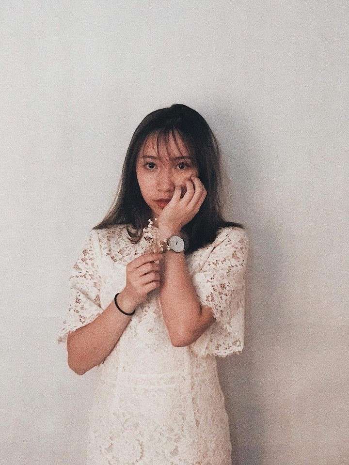 3 cô con gái út đang tuổi trăng tròn, trổ mã xinh đẹp chẳng kém cạnh hot girl của dàn sao nữ kỳ cựu Vbiz