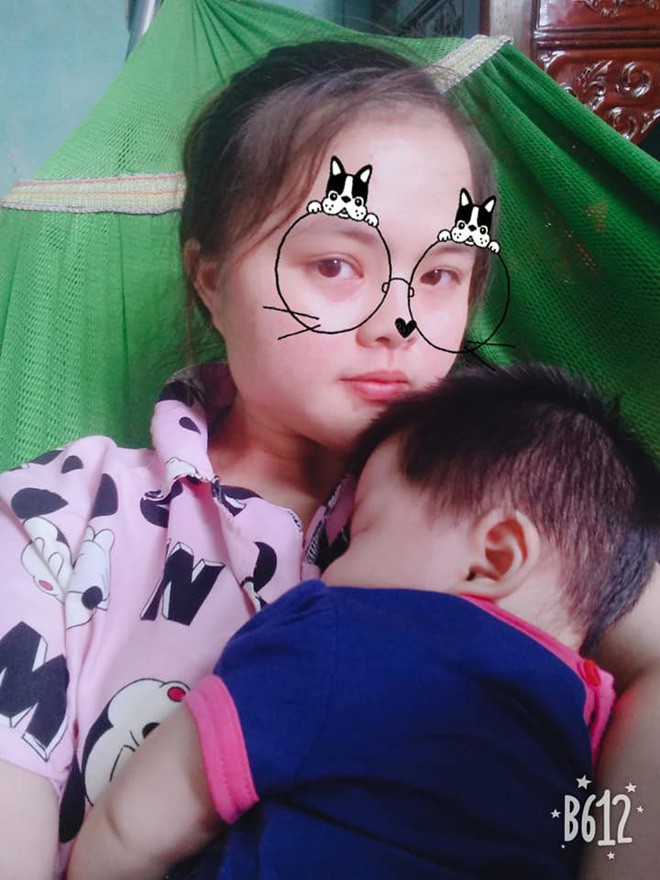 Mẹ 1 con kể chuyện em chồng nhỏ tuổi lúc nào cũng tranh phần bế cháu, giục chị dâu đẻ thêm khiến mọi người ghen tị