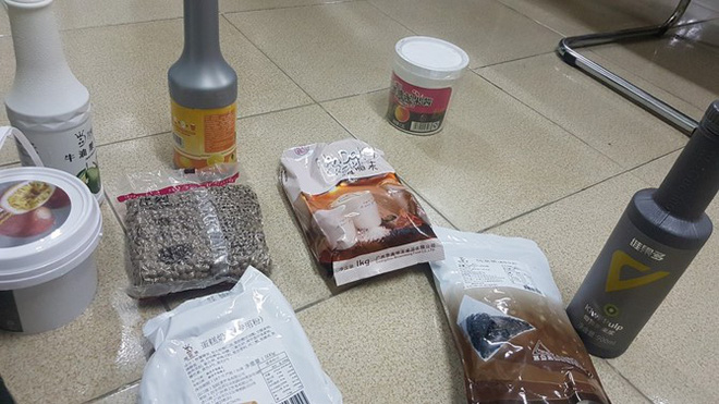 Tín đồ trà sữa Hà Nội nháo nhác khi hay biết 1 tấn nguyên liệu bẩn