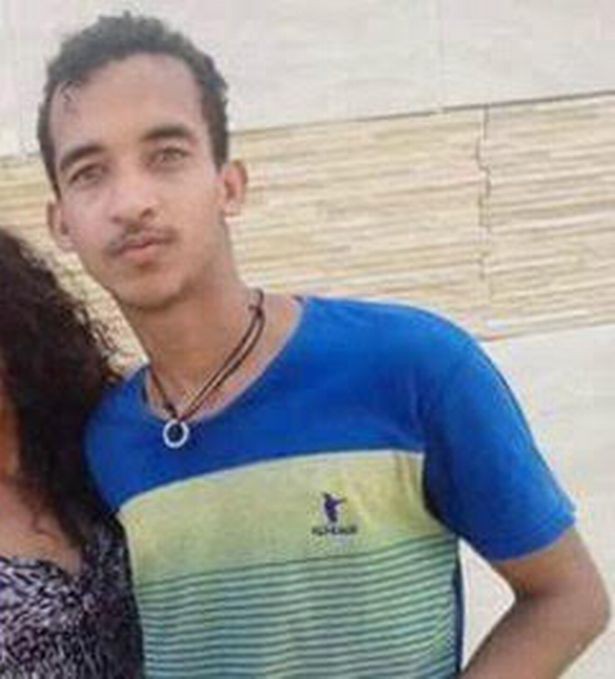 Đi bơi tại vùng biển có cảnh báo nguy hiểm, thanh niên Brazil bị cá mập cắn đứt của quý