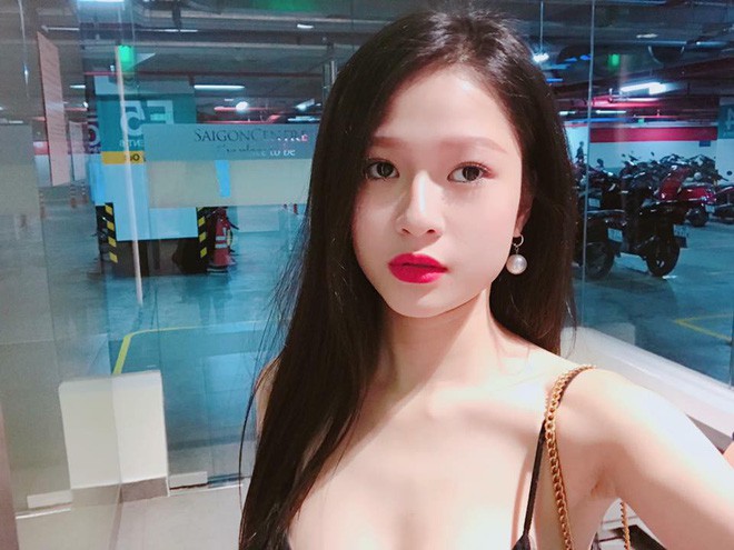 Khoe ảnh em gái giống mình như đúc, Huyền Baby được dân mạng khen: Có hai mỹ nhân trong một khung hình