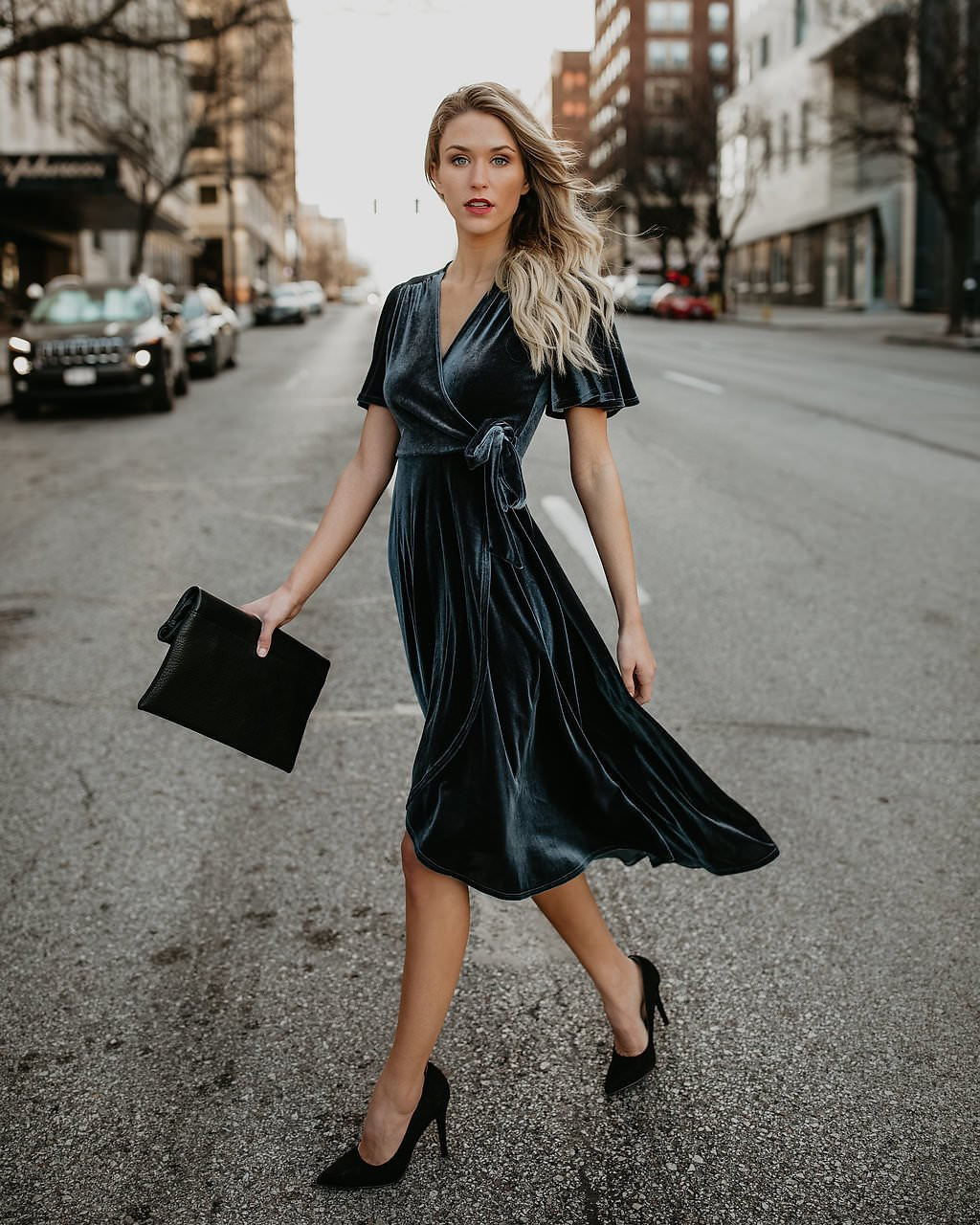 Wrap dress - chiếc váy mùa hè không thể thiếu với mọi cô gái