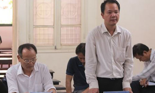 Hai cán bộ vào tù vì bán ngô giống chất lượng kém cho nông dân Hai cán bộ vào tù vì bán ngô giống chất lượng kém cho nông dân