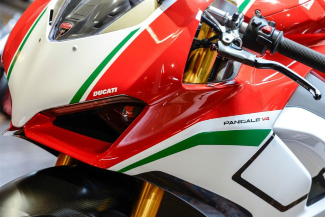 Choáng ngợp Ducati Panigale V4 Speciale về Việt Nam giá 2 tỷ đồng Choáng ngợp Ducati Panigale V4 Speciale về Việt Nam giá 2 tỷ đồng