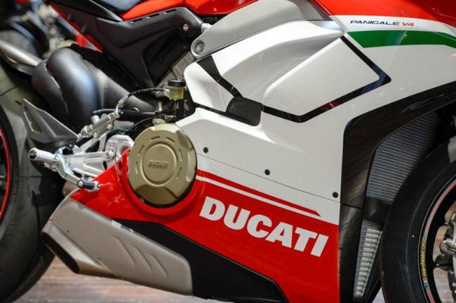Choáng ngợp Ducati Panigale V4 Speciale về Việt Nam giá 2 tỷ đồng Choáng ngợp Ducati Panigale V4 Speciale về Việt Nam giá 2 tỷ đồng