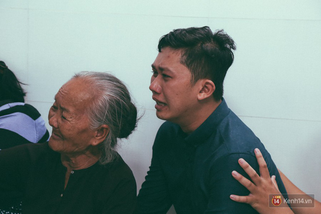 Vụ cô gái bị bạn trai cũ phân xác ở Sài Gòn: Chồng sắp cưới không đứng vững, liên tục gào khóc gọi tên người yêu trong tuyệt vọng