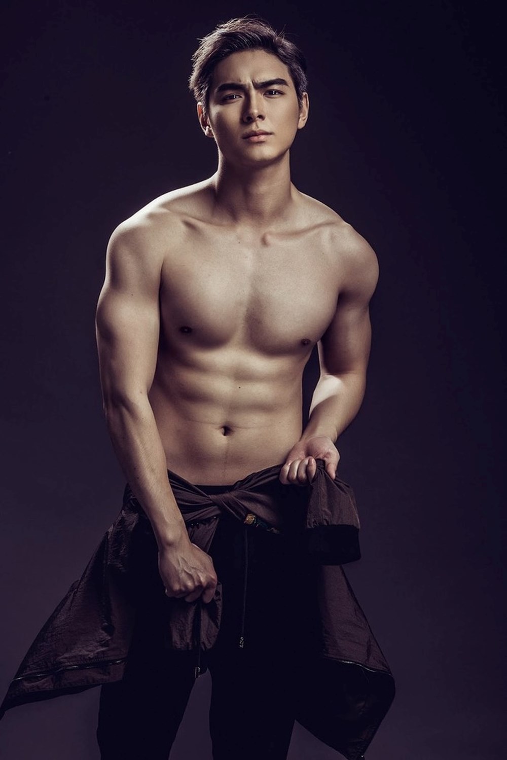 Ngắm dàn người yêu điển trai của loạt mỹ nhân Vbiz khiến bạn không khỏi ghen tị