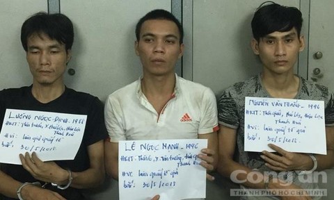 Đánh sập đường dây sản xuất bằng cử nhân, bác sĩ giả cực lớn ở Sài Gòn