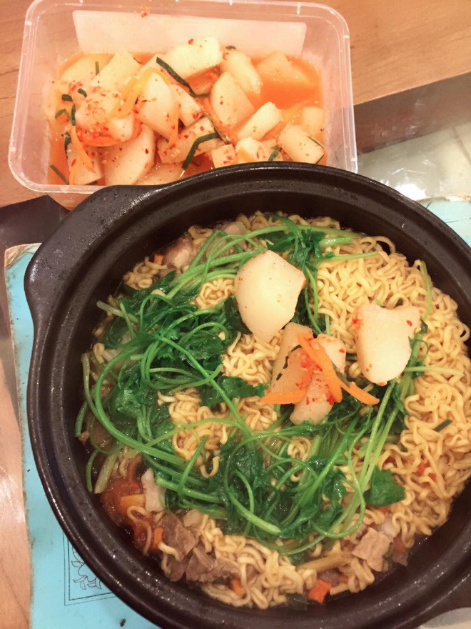 Đăng ảnh mâm cao cỗ đầy tự nấu để hỏi chị em rằng mình đủ tiêu chuẩn lấy chồng chưa, cô gái nhận được lời khuyên bất ngờ Đăng ảnh mâm cao cỗ đầy tự nấu để hỏi chị em rằng mình đủ tiêu chuẩn lấy chồng chưa, cô gái nhận được lời khuyên bất ngờ