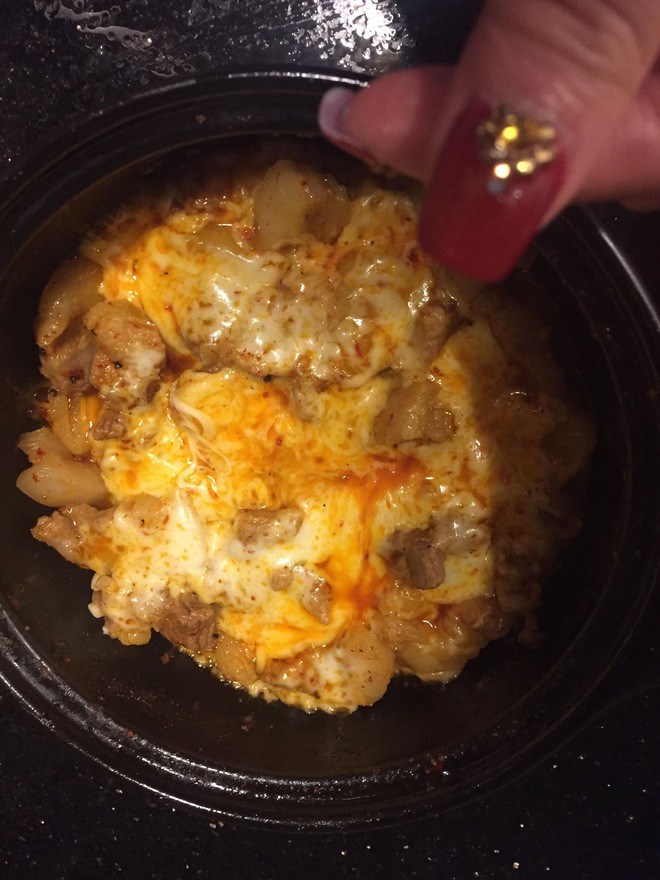 Đăng ảnh mâm cao cỗ đầy tự nấu để hỏi chị em rằng mình đủ tiêu chuẩn lấy chồng chưa, cô gái nhận được lời khuyên bất ngờ