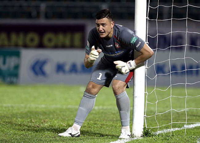 Đặng Văn Lâm vẫn ‘bay’, Bùi Tiến Dũng rồi sẽ ra sao...