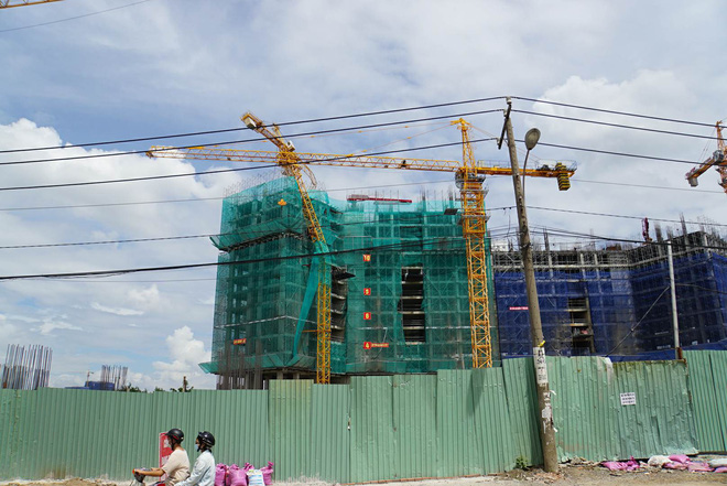 Gãy trục cần cẩu dự án Topaz Elite ở Sài Gòn, người dân xung quanh di tản