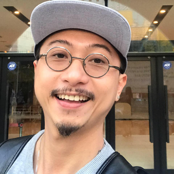 Sau ồn ào tố Trường Giang vô ơn, Hứa Minh Đạt xuất hiện cùng Hoài Linh trong đám cưới đồng nghiệp Sau ồn ào tố Trường Giang vô ơn, Hứa Minh Đạt xuất hiện cùng Hoài Linh trong đám cưới đồng nghiệp